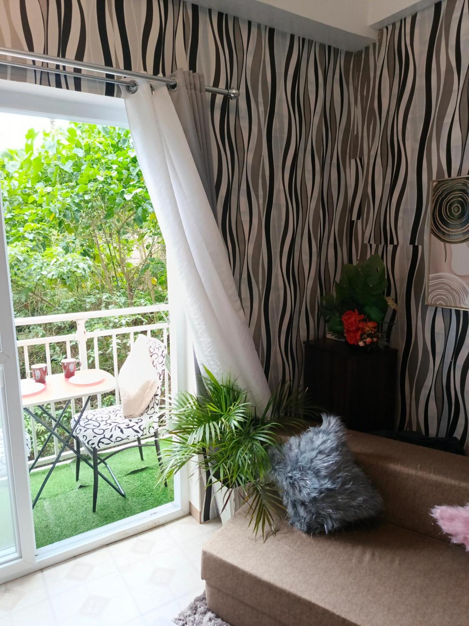 Closest Studio With Balcony From Cebu Airport 막탄 외부 사진